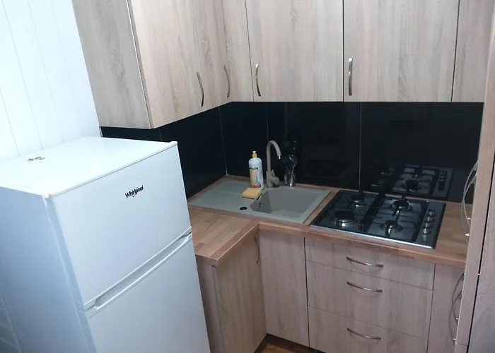 - 2 Sypialnie, Kuchnia, Lazienka - 6 Osobowy N6 - Freezerhause Izdebno- Noclegigrodziskpl 792-535-535 Izdebno Koscielne