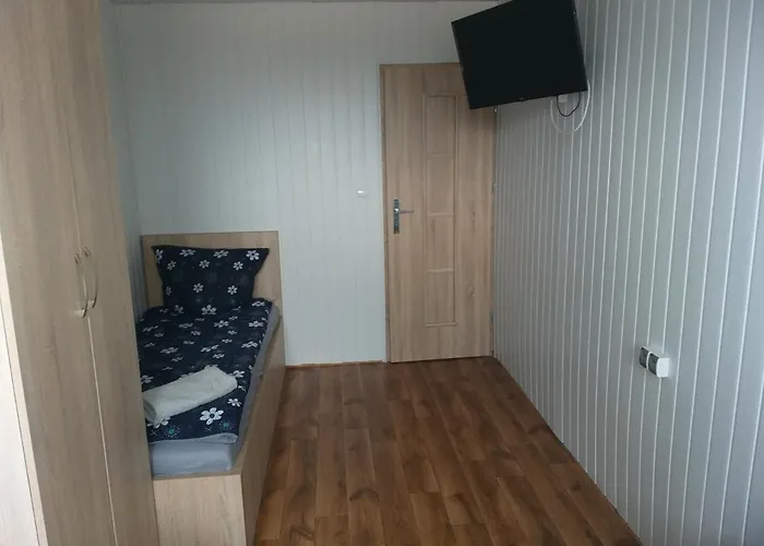 - 2 Sypialnie, Kuchnia, Lazienka - 6 Osobowy N6 - Freezerhause Izdebno- Noclegigrodziskpl 792-535-535 Διαμέρισμα